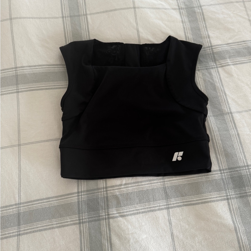Black Forme Power Posture Correcting Sports Bra that Taylor Swift Wears!